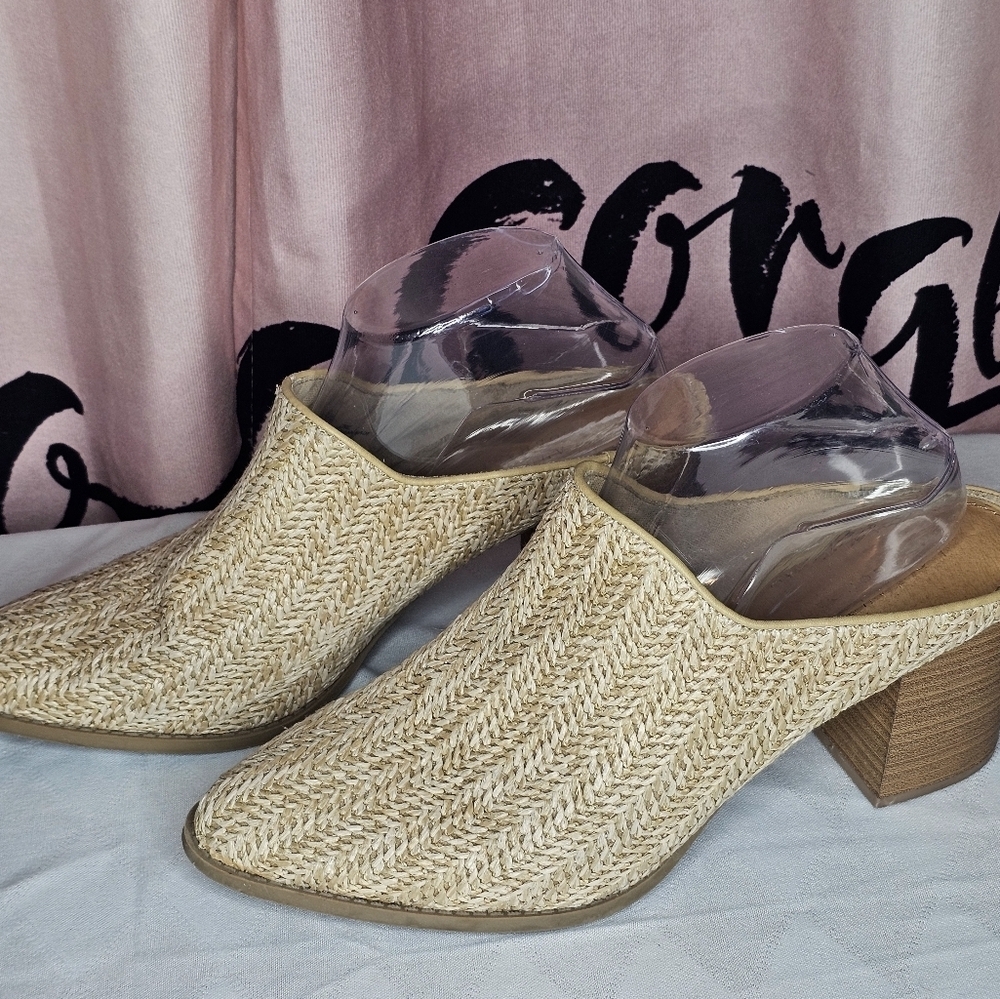 Lauren Conrad Tan Corundum Woven Mules with Stacked Heel Size 9.5 - Picture 3 of 8